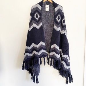 Barefoot Dreams Cozy Chic Mosaic Pattern Fleece with Fringe One Size